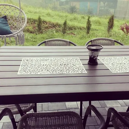 Lesny Zaulek Casa de Férias *